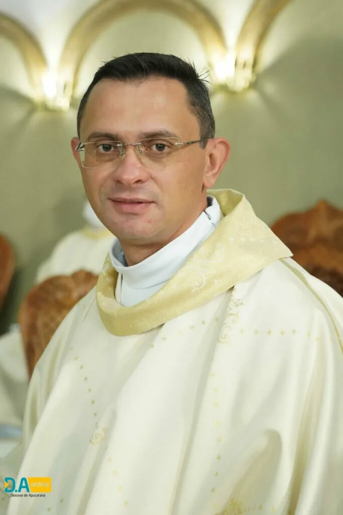 Pe. Valdecir Ferreira